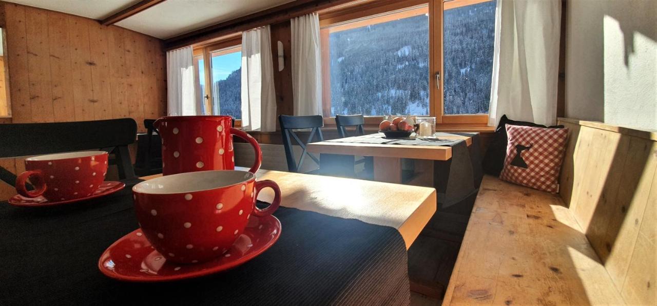 B&B Piz D'Err Tinzen Exteriör bild